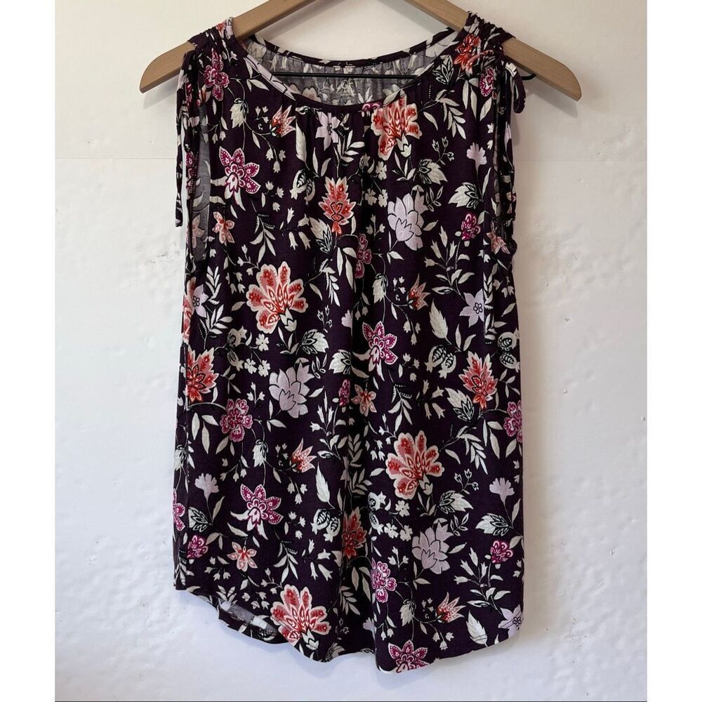 Loft Outlet Burgundy Floral Top Size XS